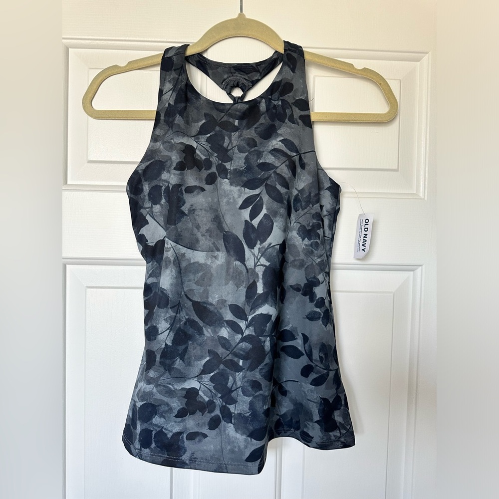 Old Navy PowerSoft Strappy Shelf Bra Tank Top- NWT